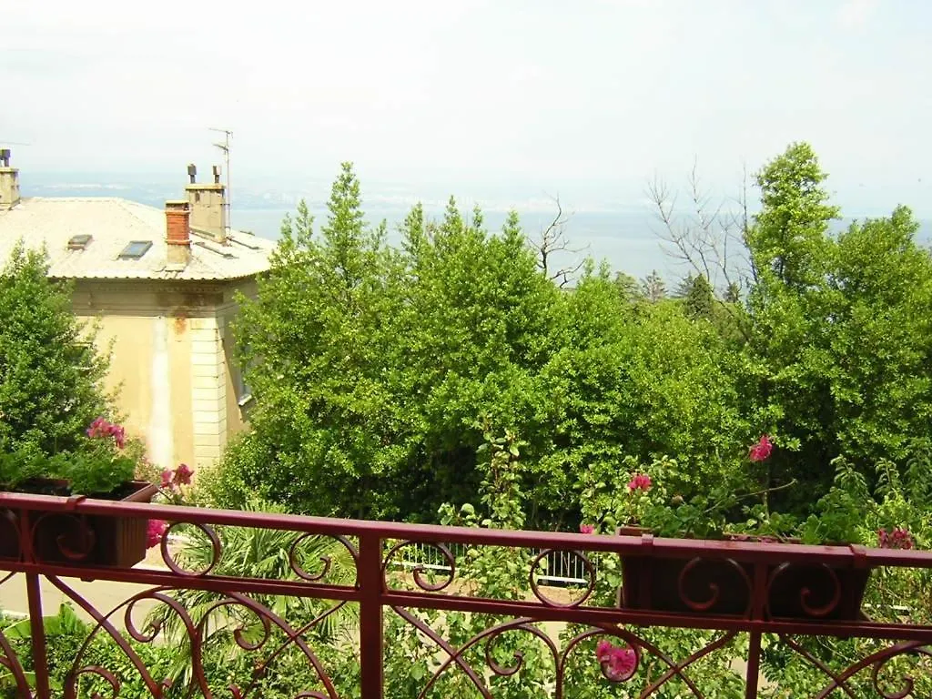 Apartments And Rooms With Parking Space Lovran, Opatija - 10403 Lovran