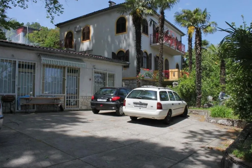 Apartments And Rooms With Parking Space Lovran, Opatija - 10403 3*, Lovran