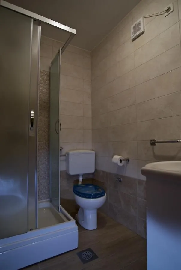 *** Gasthof Apartments And Rooms With Parking Space Lovran, Opatija - 10403 Kroatien